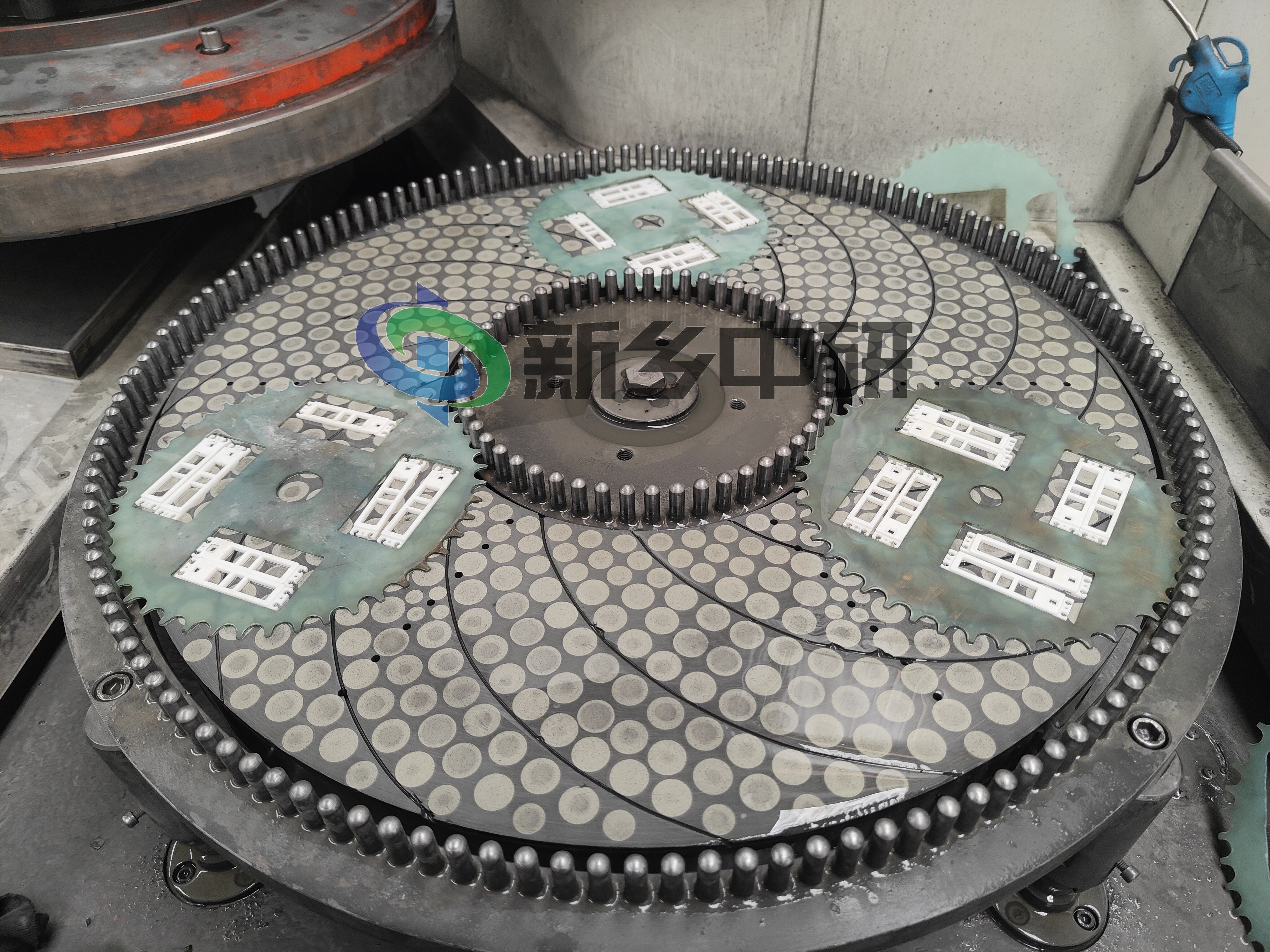 雙面研磨機(jī) 氧化鋯雙面研磨 精度可達(dá)微米 可定制機(jī)型