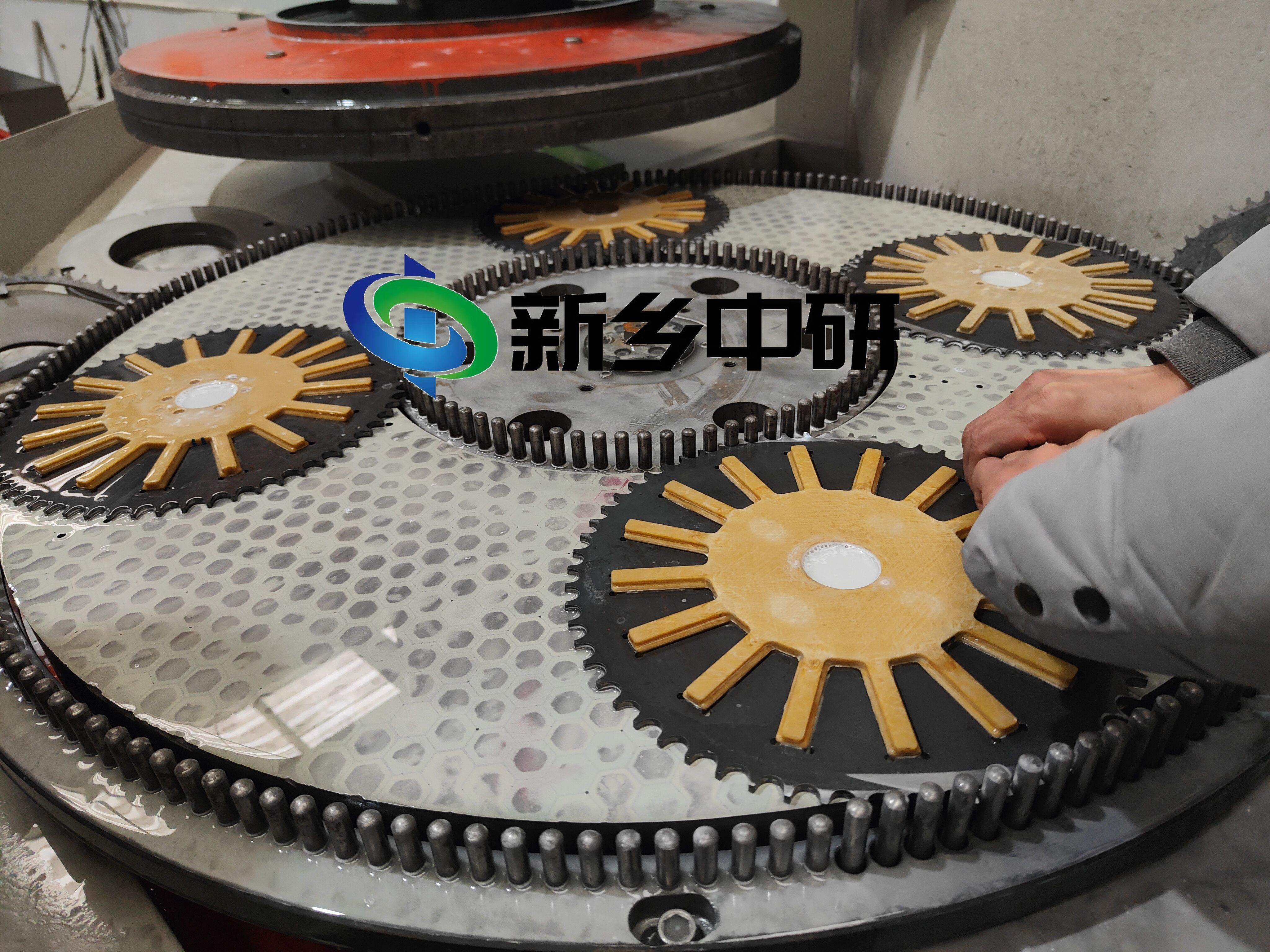 雙端面研磨機(jī) 320直徑塑料工件研磨