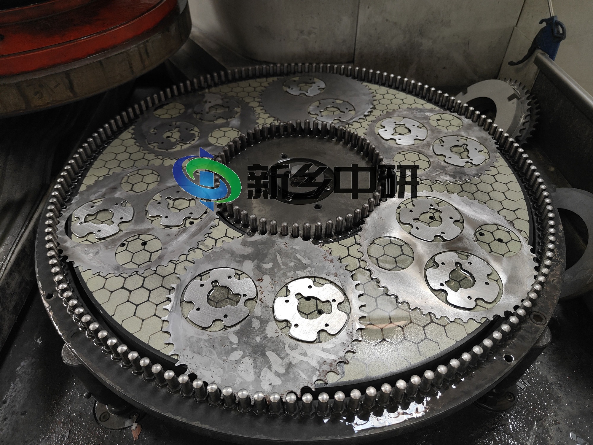 雙面研磨機A3鋼研磨拋光 雙面磨床設(shè)備廠家 電子調(diào)壓 粗磨 精磨 拋光均可